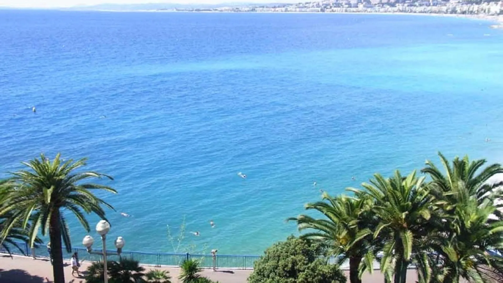 Sublime, Modern, Balconies, A/C, Refurbished Apartment Nice 0*,  France