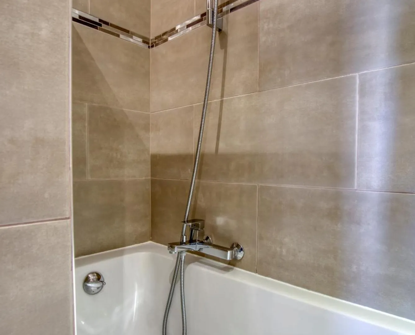 Sublime, Modern, Balconies, A/C, Refurbished Apartman Nizza