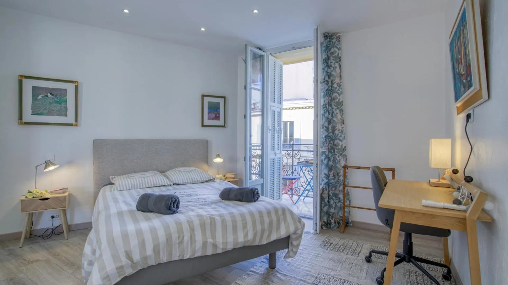 Sublime, Modern, Balconies, A/C, Refurbished Apartman Nizza